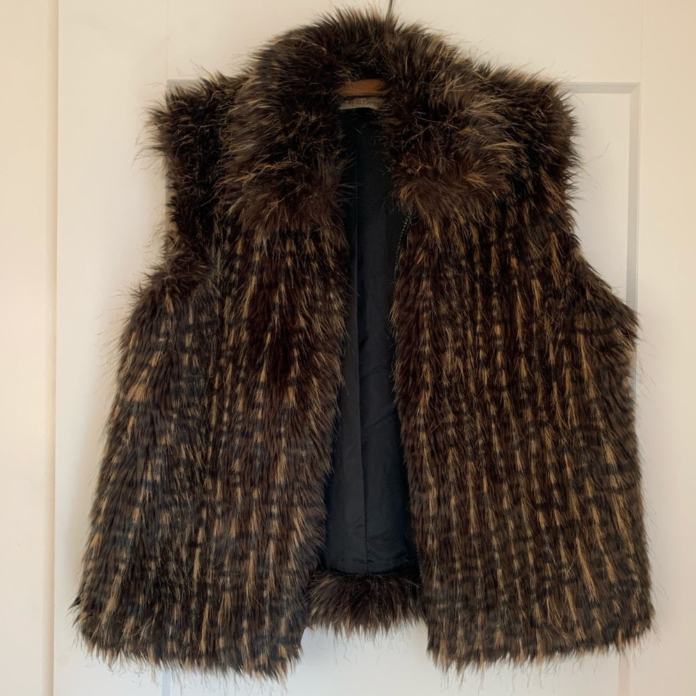 Vintage Painted Pony Faux Fur Vest Size M/L. EUC